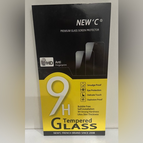 NWT iPhone 11 and iPhone XR (6.1") Tempered Glass Screen Protector - Picture 7 of 8